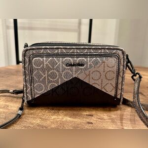 CALVIN KLEIN MARGOT CROSSBODY BAG